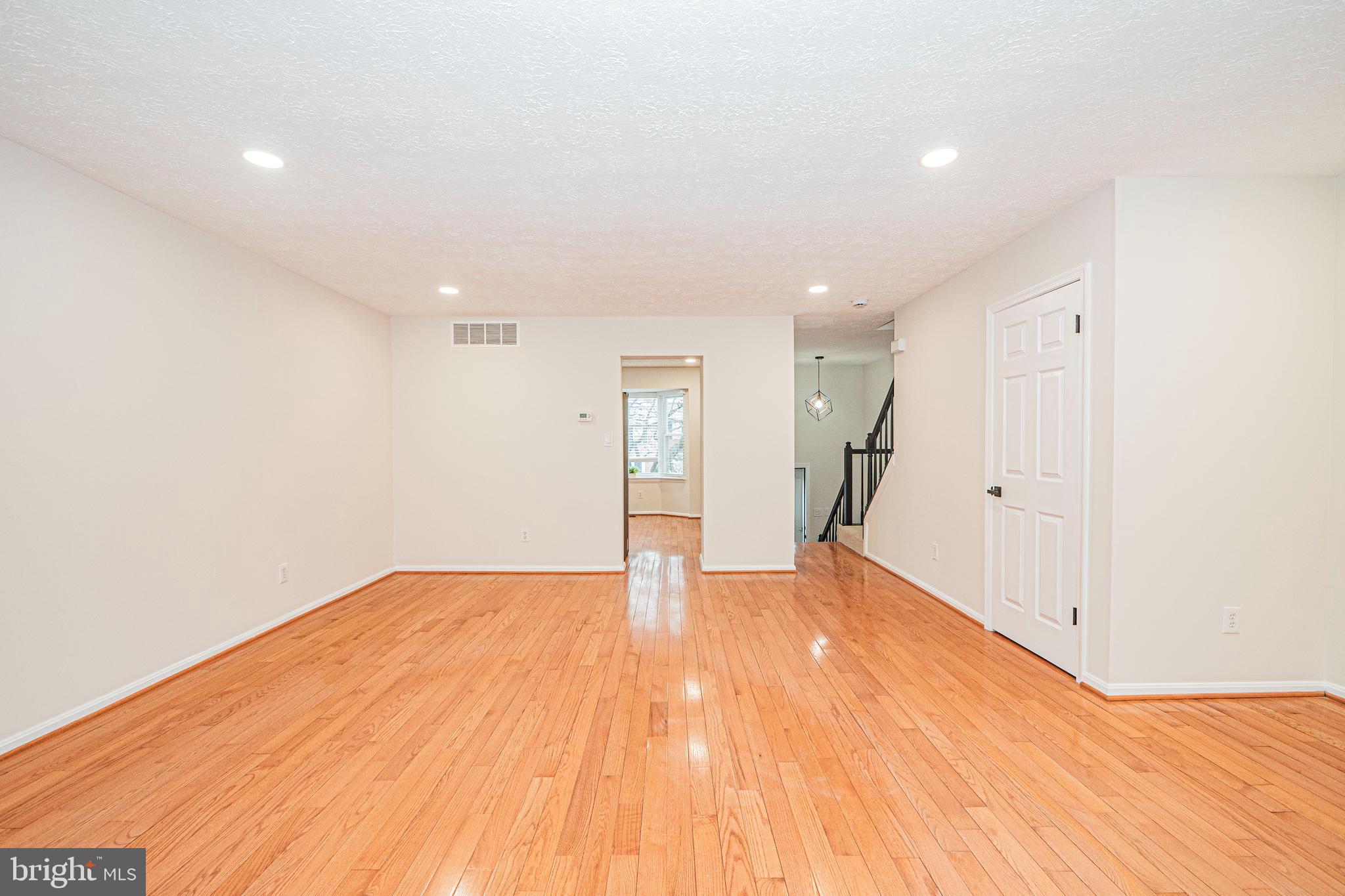 OAK HURST - Residential