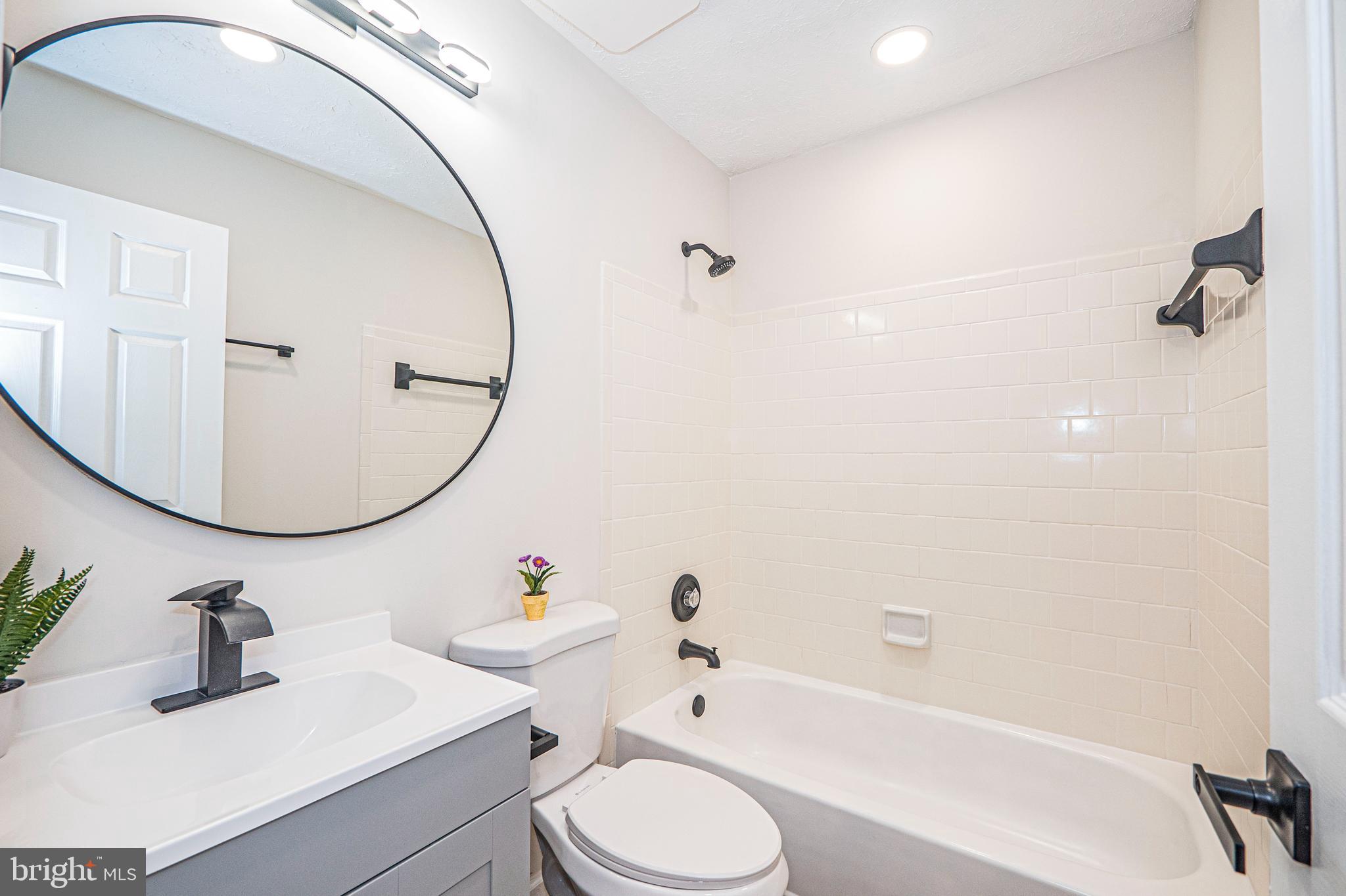 OAK HURST - Residential