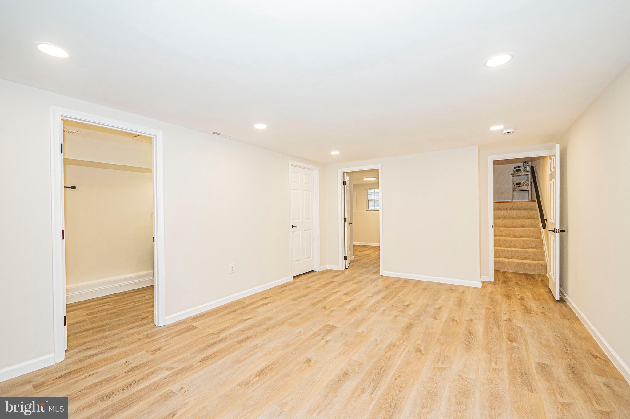 OAK HURST - Residential