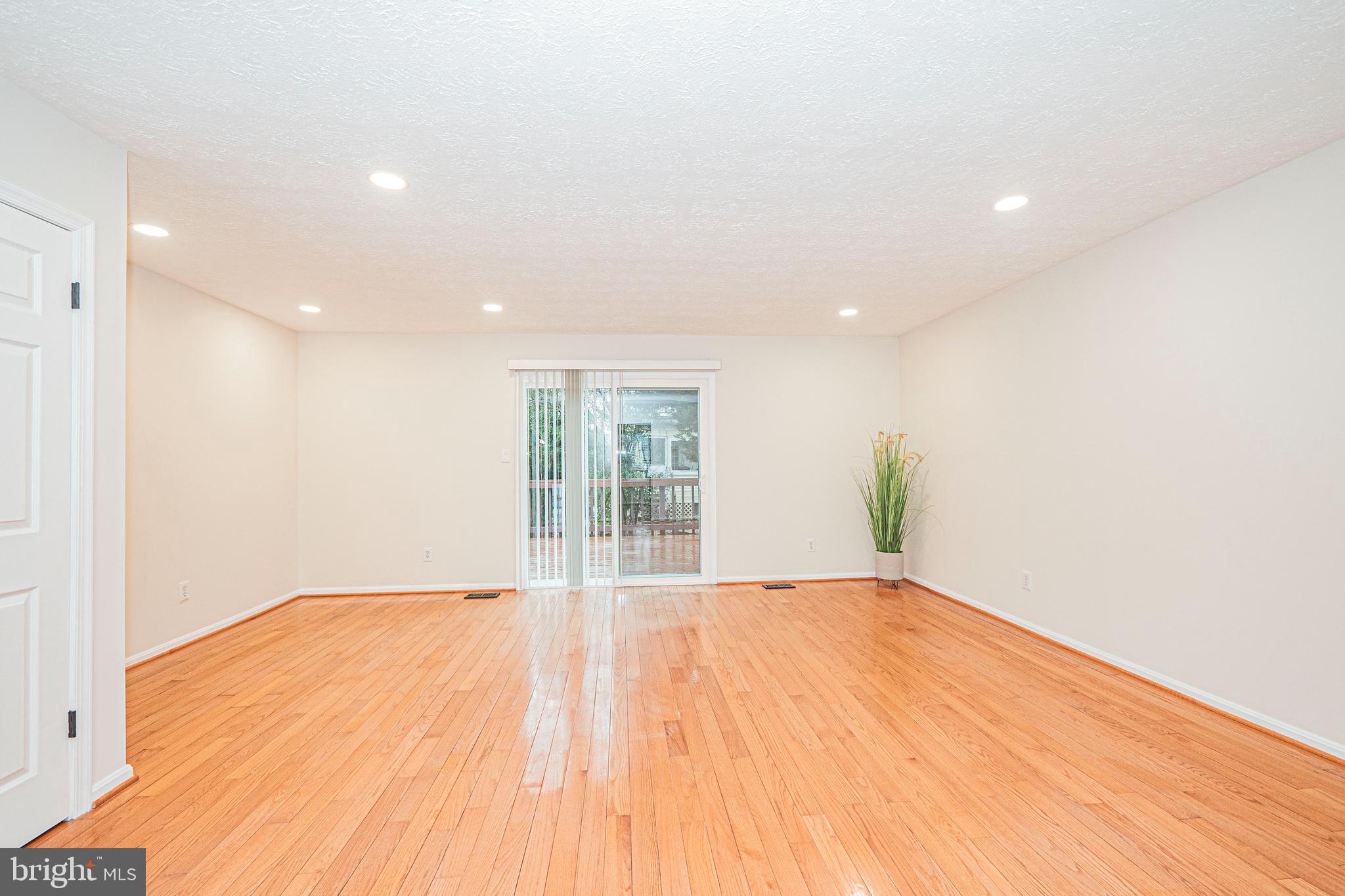 OAK HURST - Residential