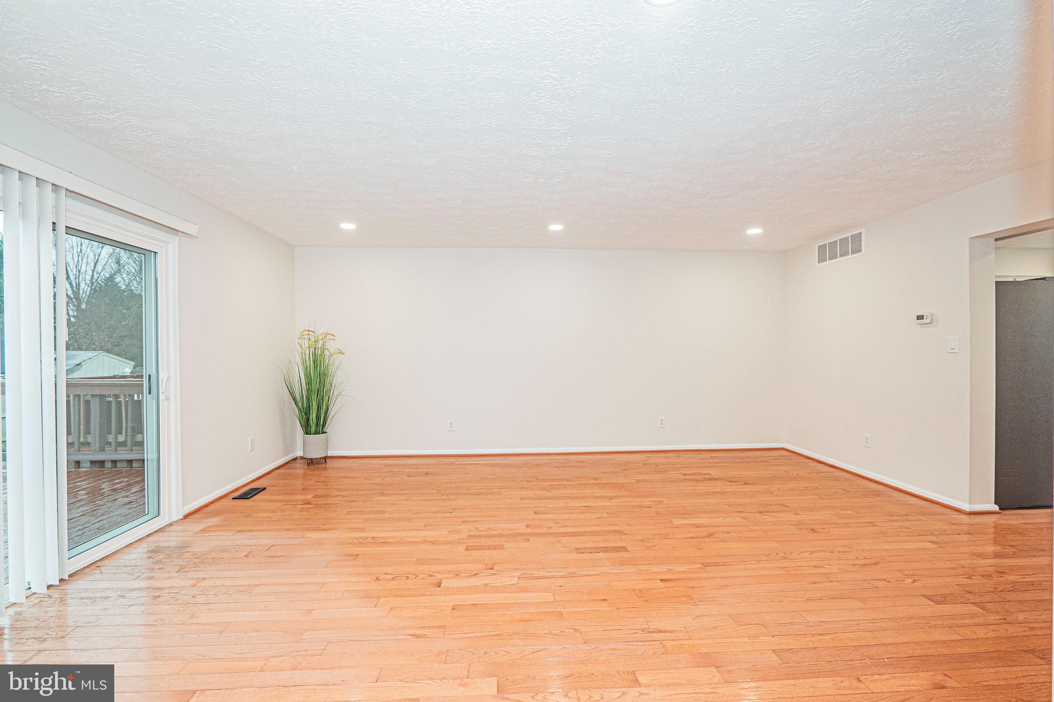 OAK HURST - Residential