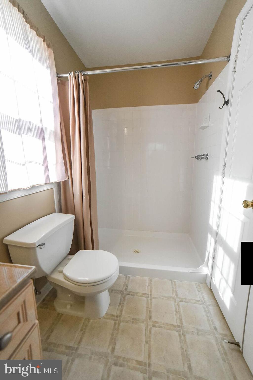 HERITAGE HILL - Residential