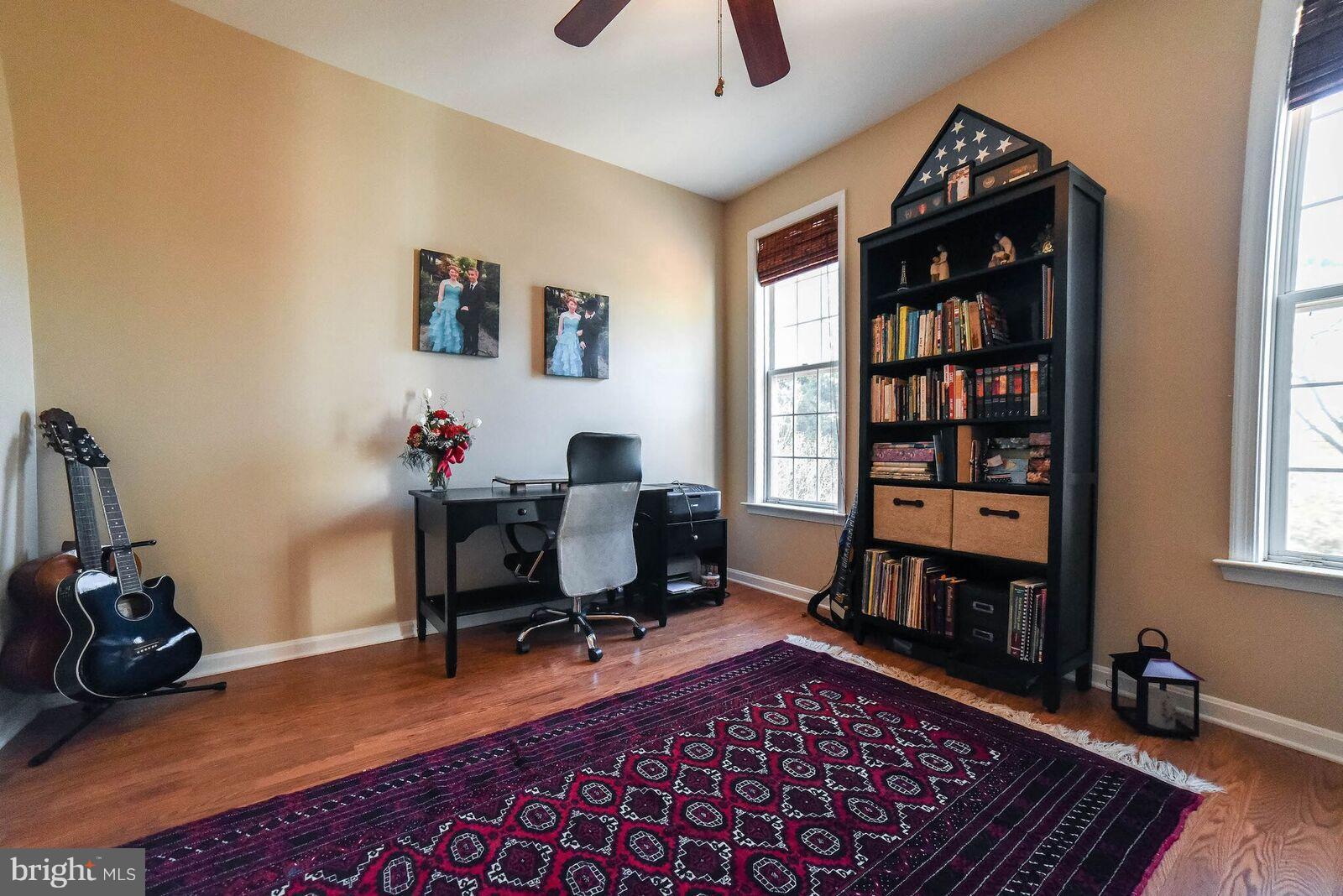 HERITAGE HILL - Residential