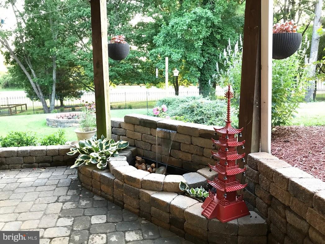 HERITAGE HILL - Residential