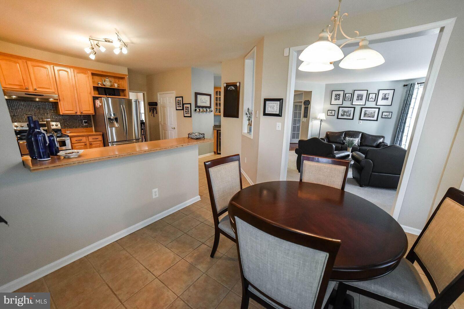 HERITAGE HILL - Residential