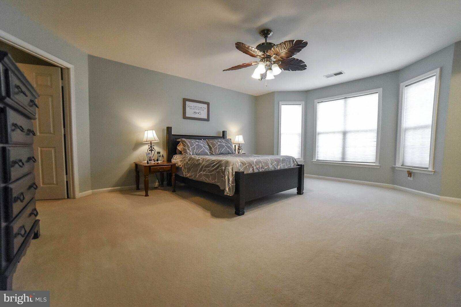 HERITAGE HILL - Residential