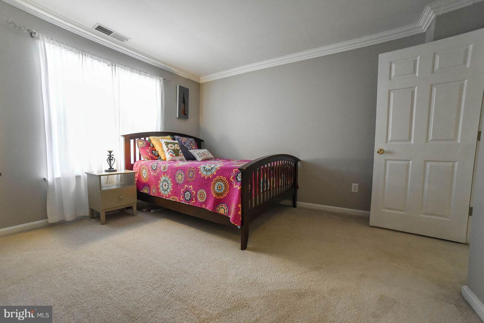 HERITAGE HILL - Residential