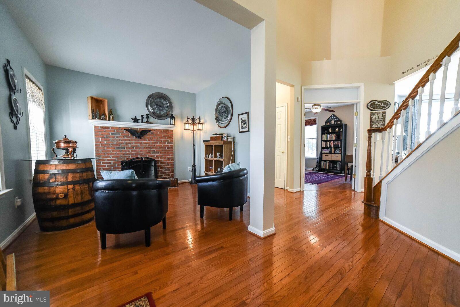 HERITAGE HILL - Residential