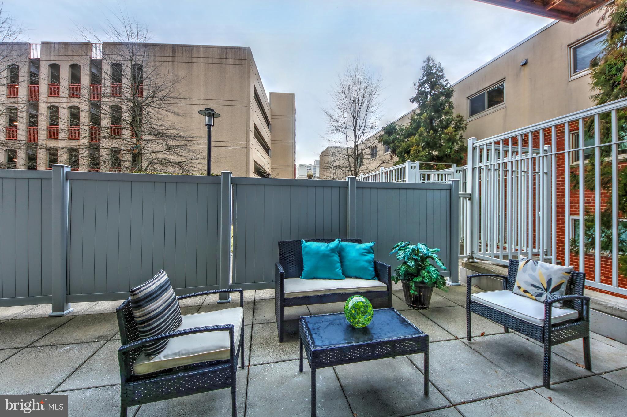 8045 AT SILVER SPRING METRO - Residential