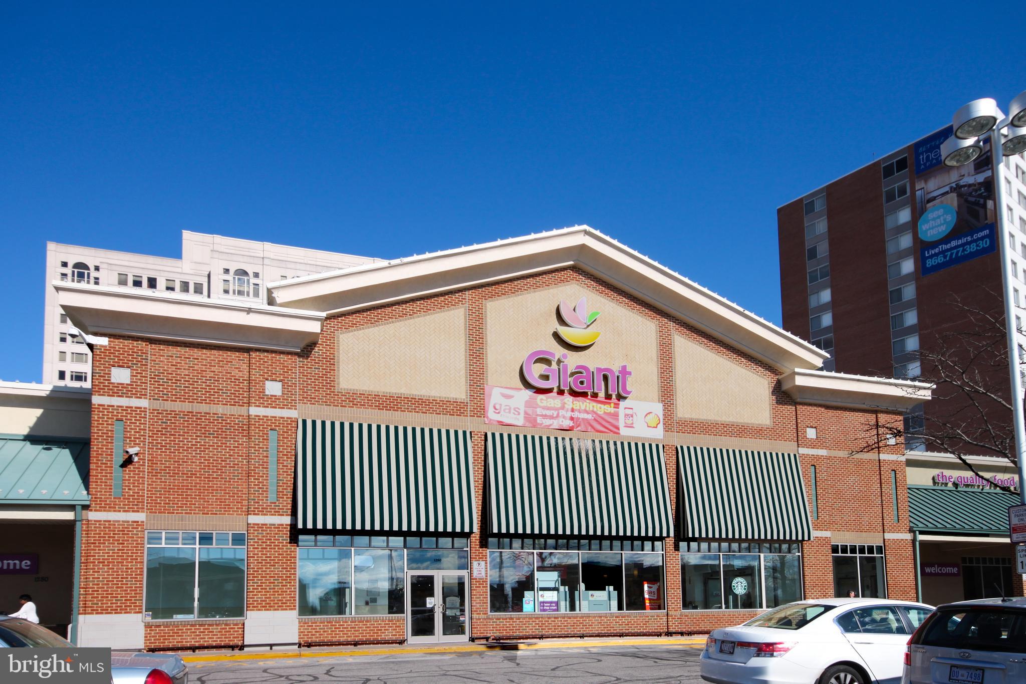 8045 AT SILVER SPRING METRO - Residential