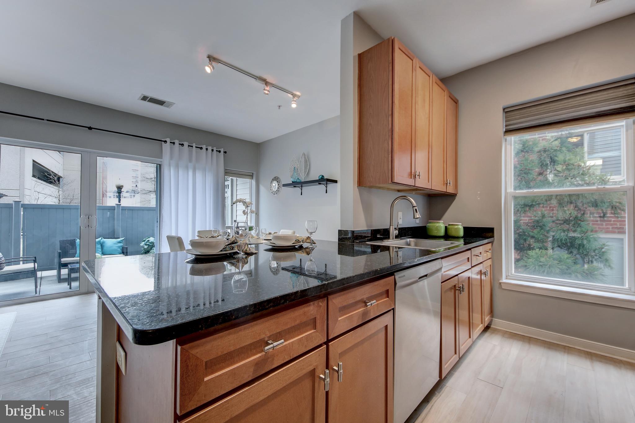 8045 AT SILVER SPRING METRO - Residential