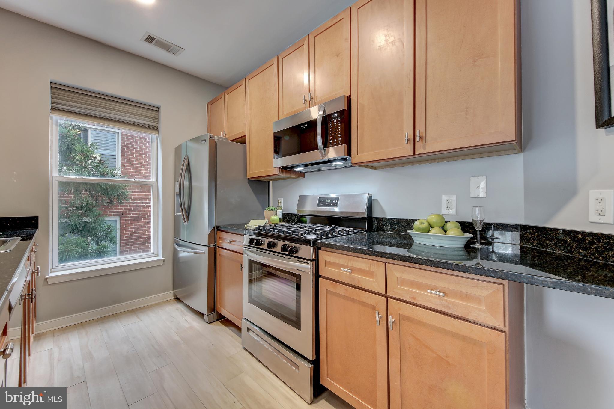 8045 AT SILVER SPRING METRO - Residential