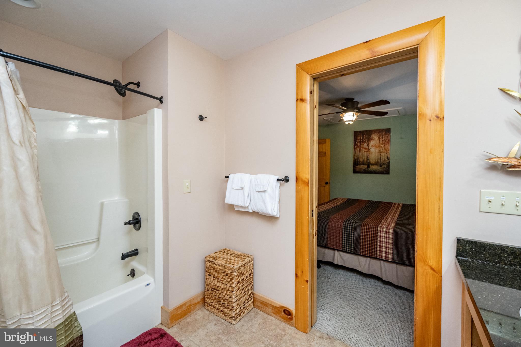 DEEP CREEK - Residential