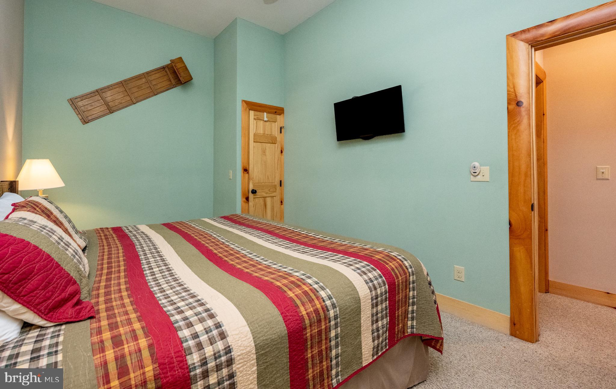 DEEP CREEK - Residential