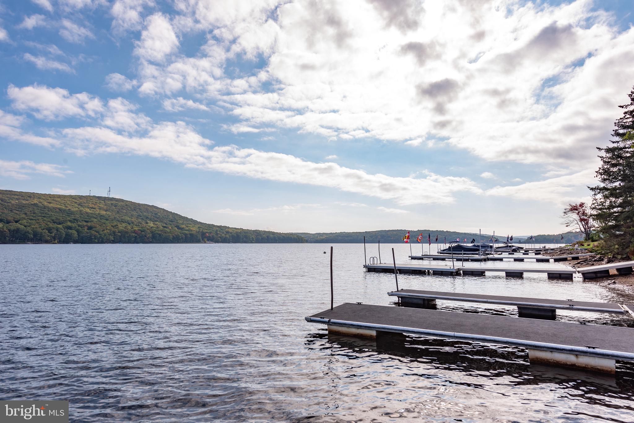 DEEP CREEK - Residential