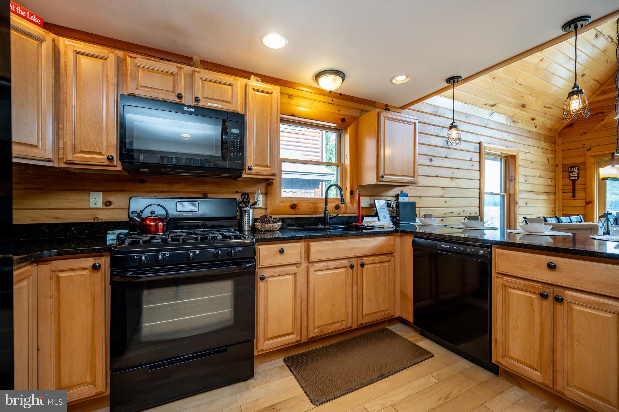 DEEP CREEK - Residential