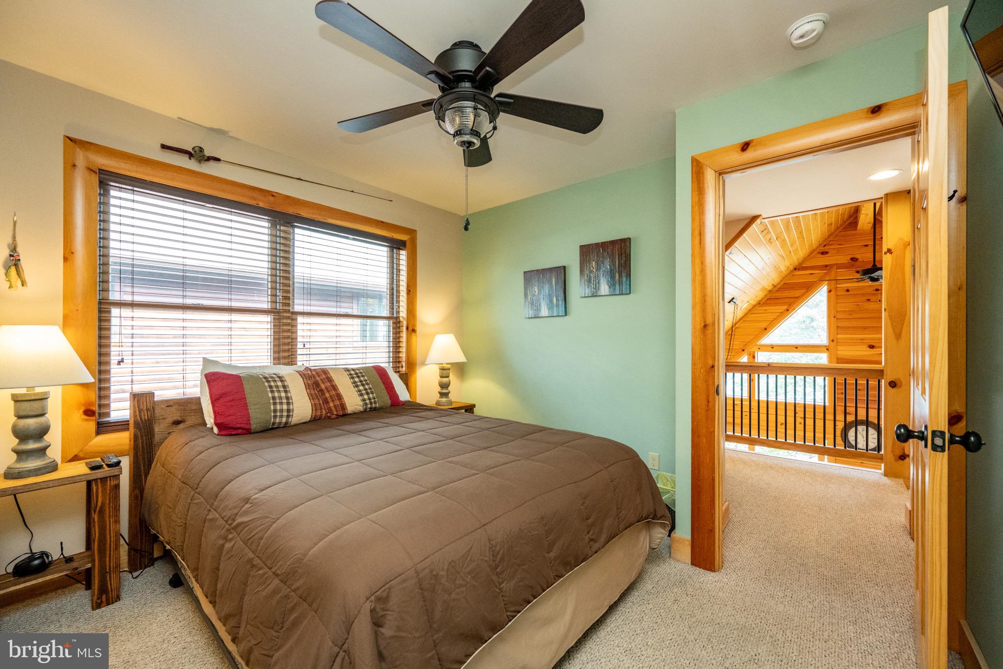 DEEP CREEK - Residential