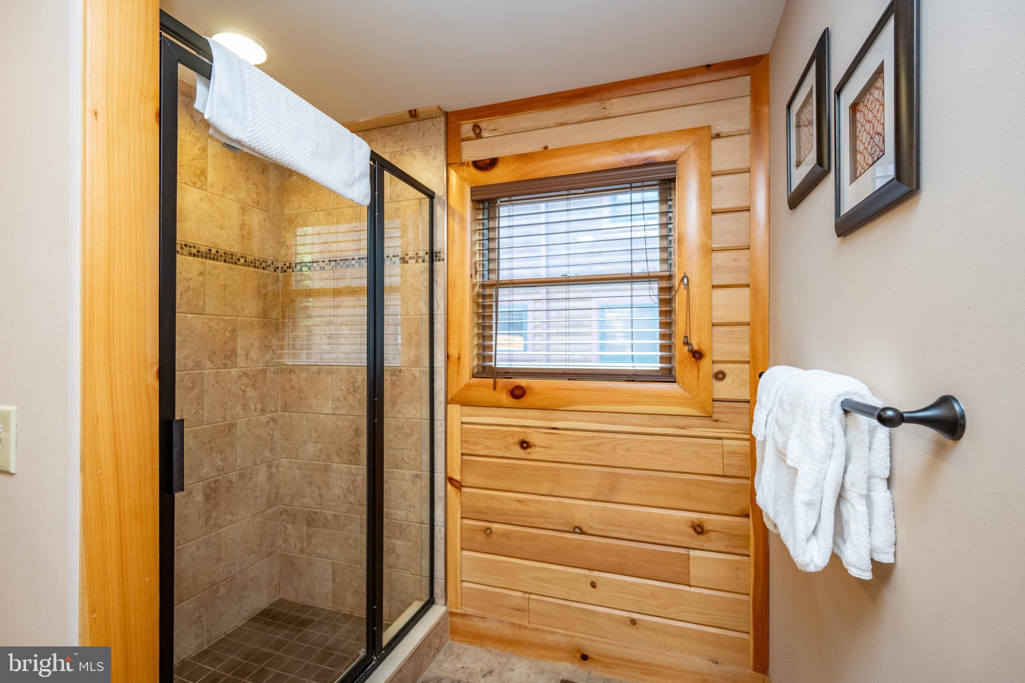 DEEP CREEK - Residential