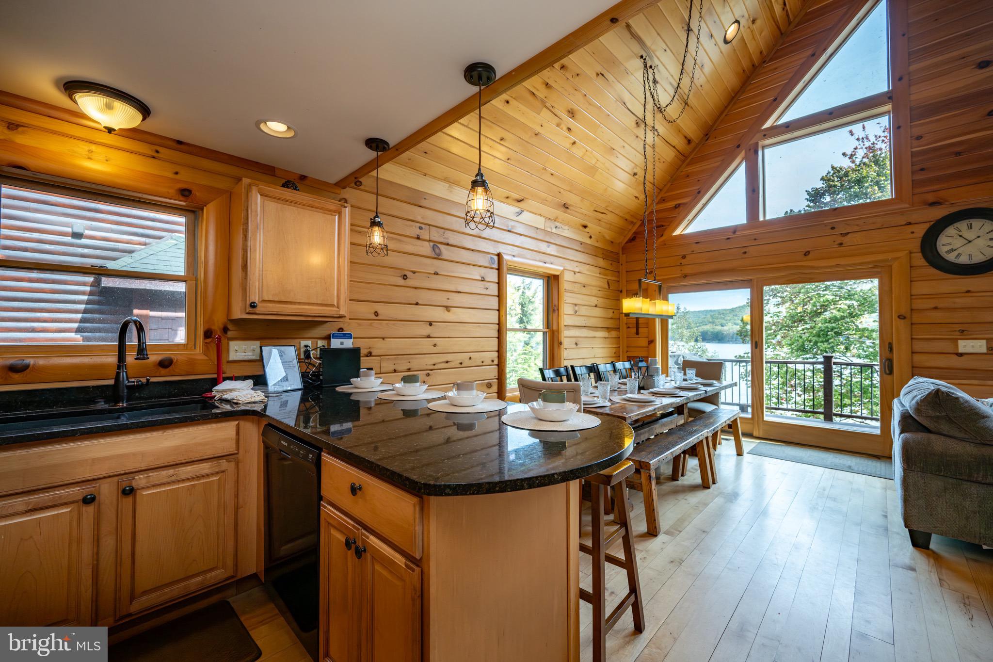 DEEP CREEK - Residential