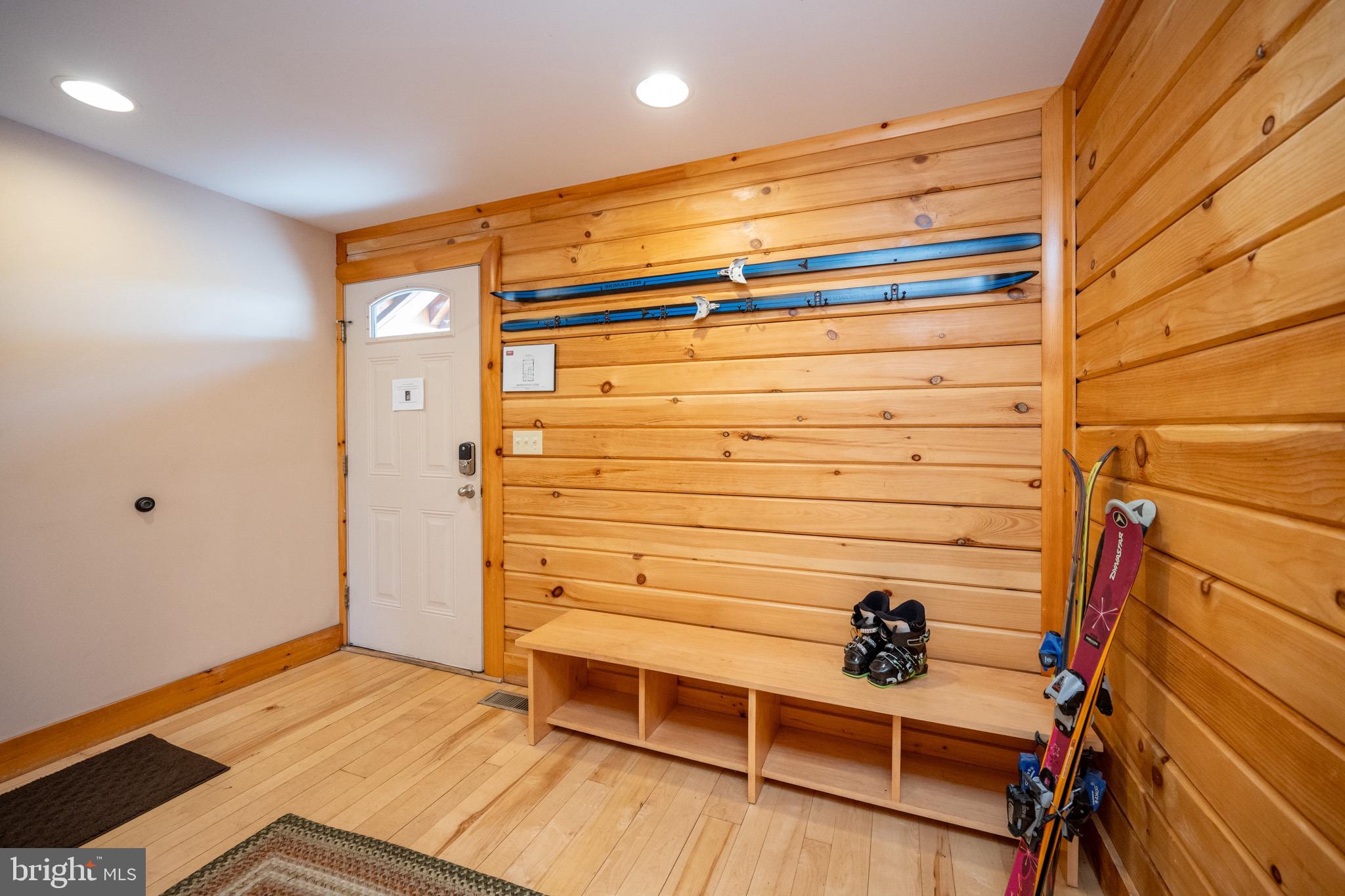 DEEP CREEK - Residential