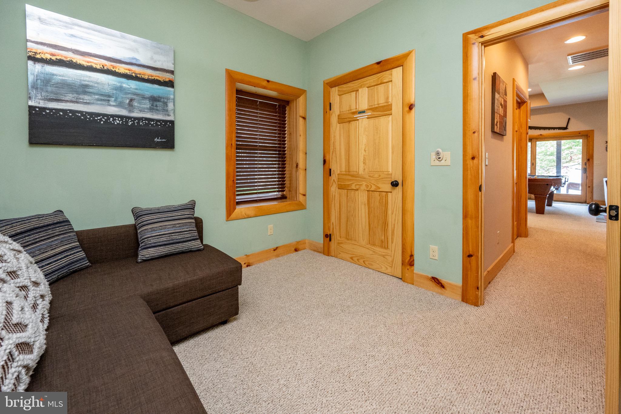 DEEP CREEK - Residential