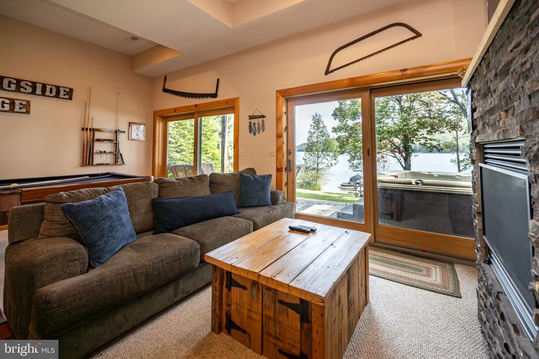 DEEP CREEK - Residential