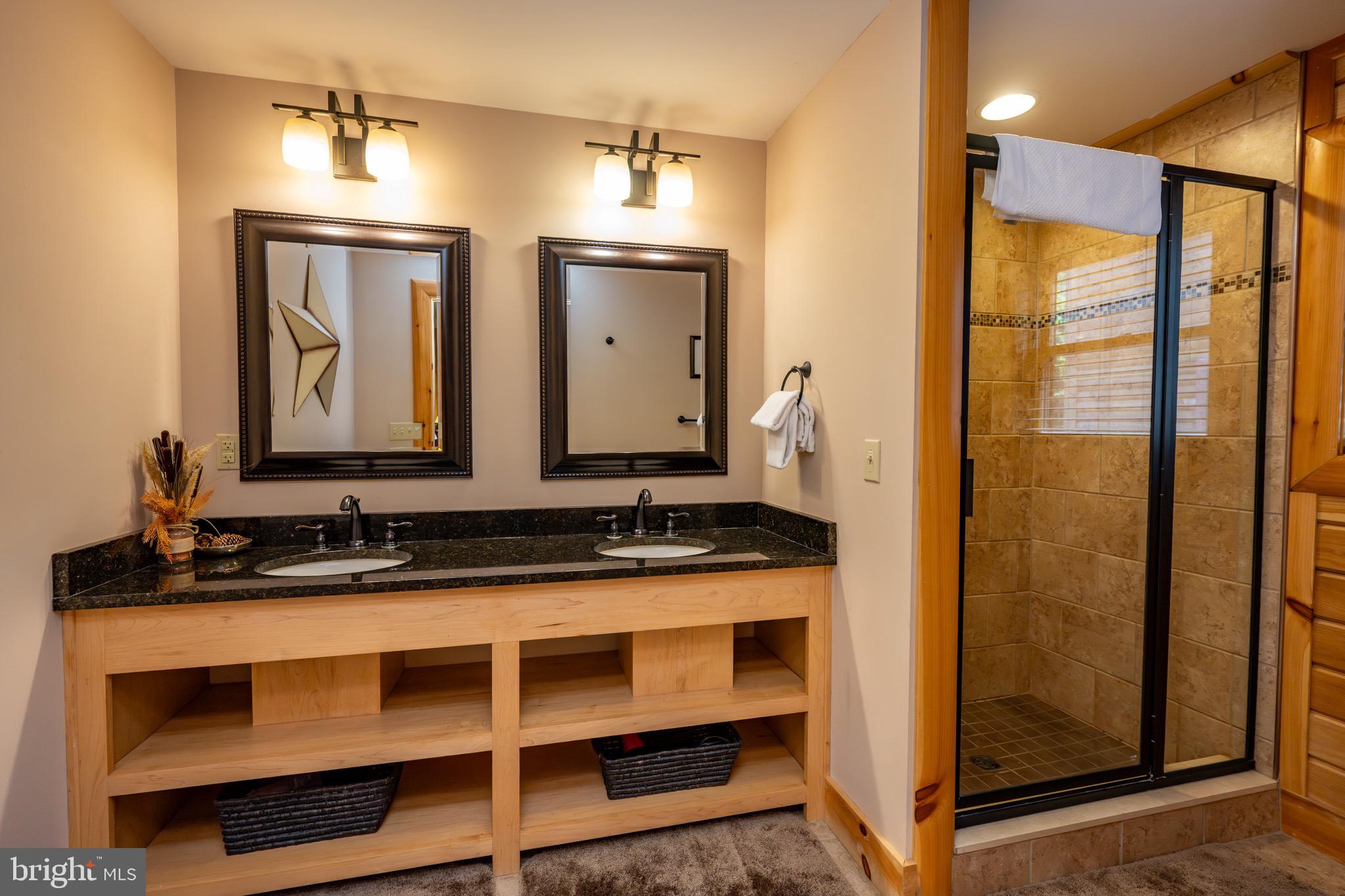 DEEP CREEK - Residential