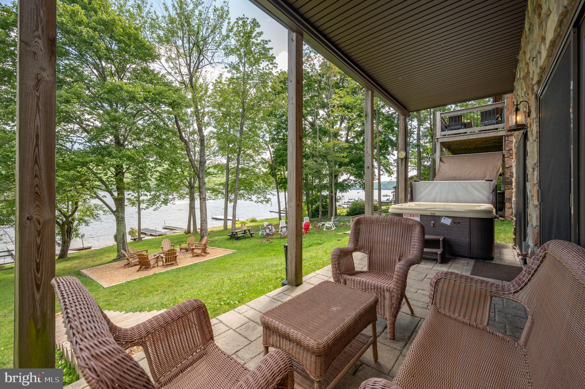 DEEP CREEK - Residential