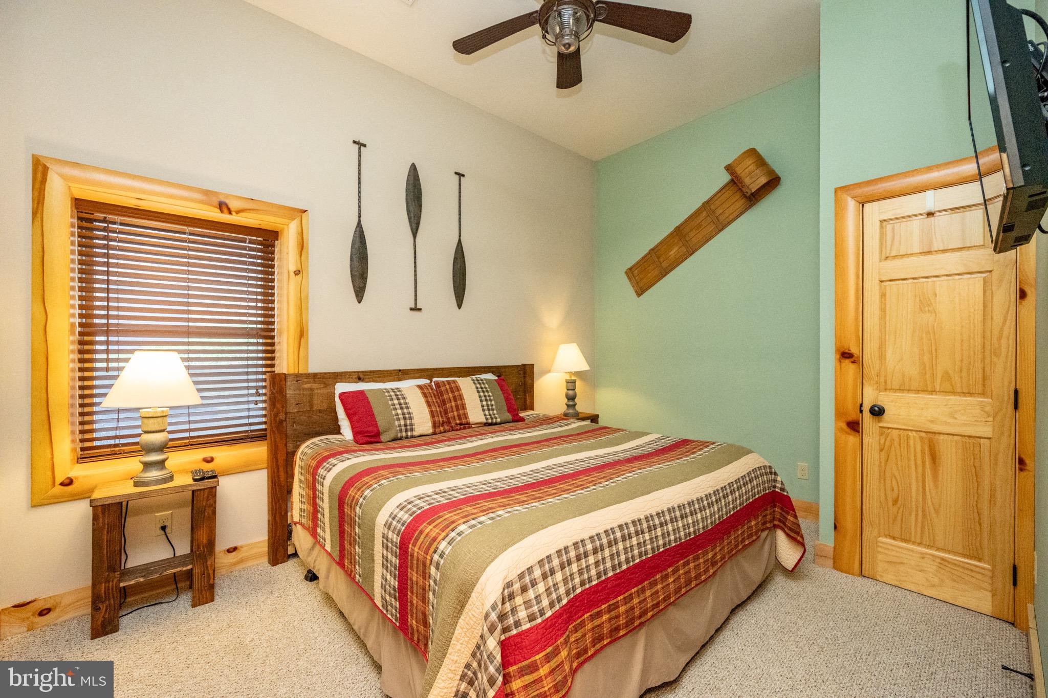 DEEP CREEK - Residential