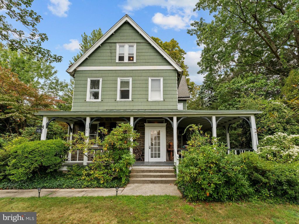 Photo of 1001 E Willow Grove Avenue, GLENSIDE, PA 19038 (MLS # PAMC2155012)