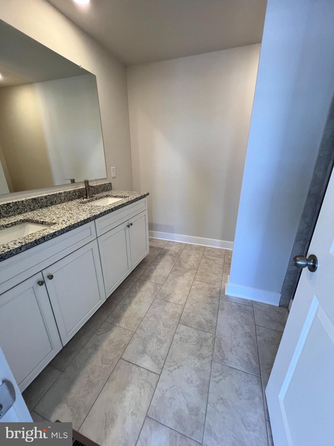 PLANTATION LAKES - Residential