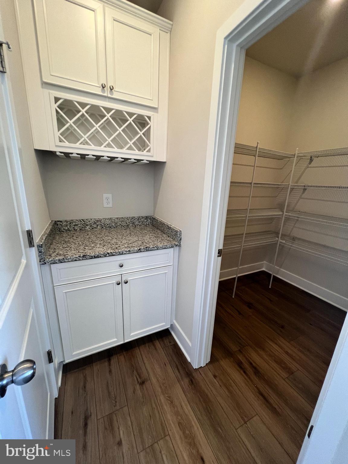 PLANTATION LAKES - Residential