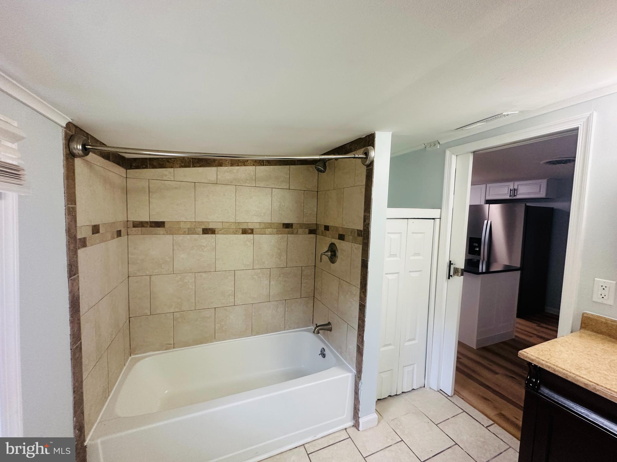 FARR CREEK MANOR - Residential