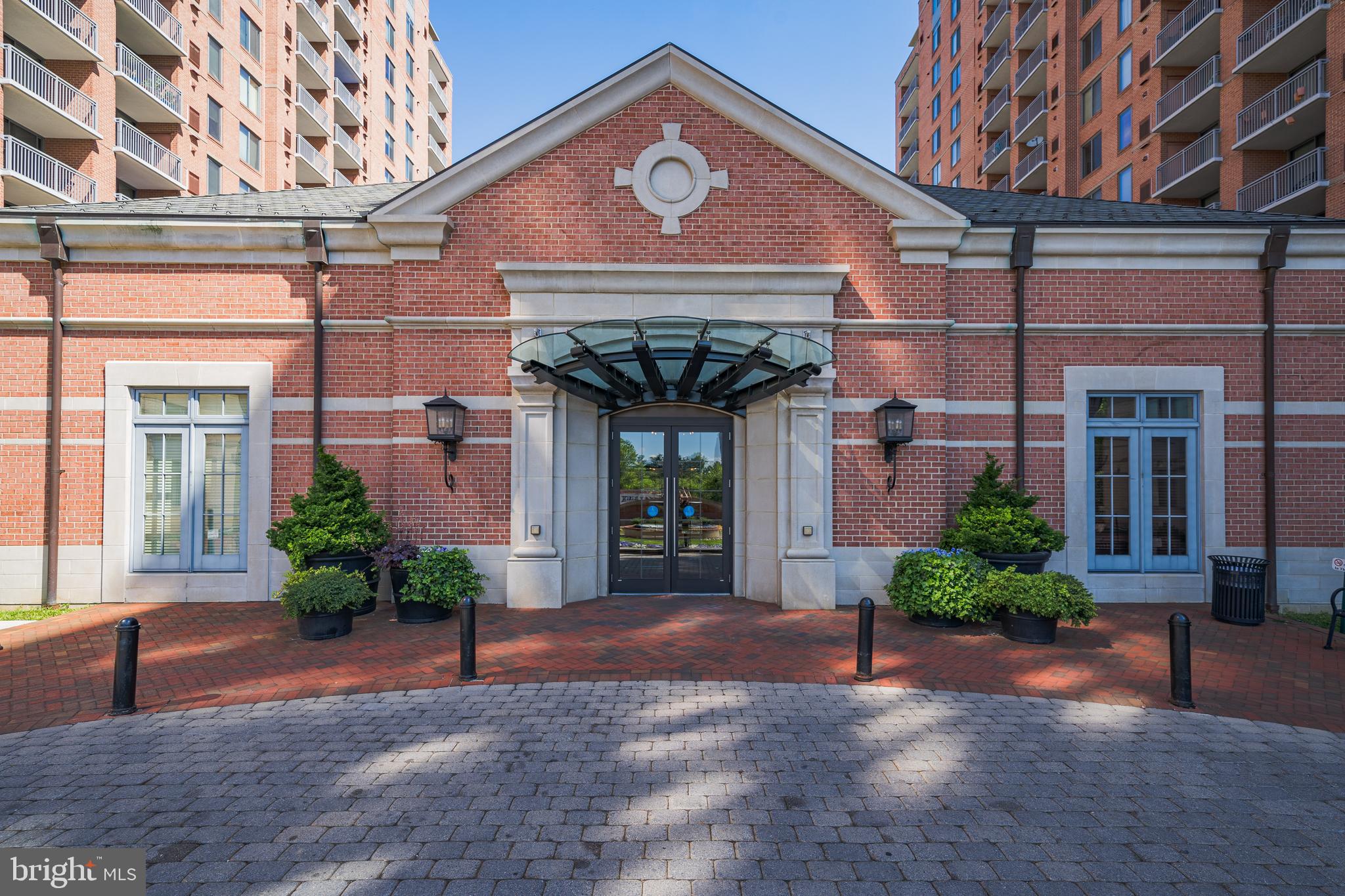 GALLERY AT WHITE FLINT - Residential Lease