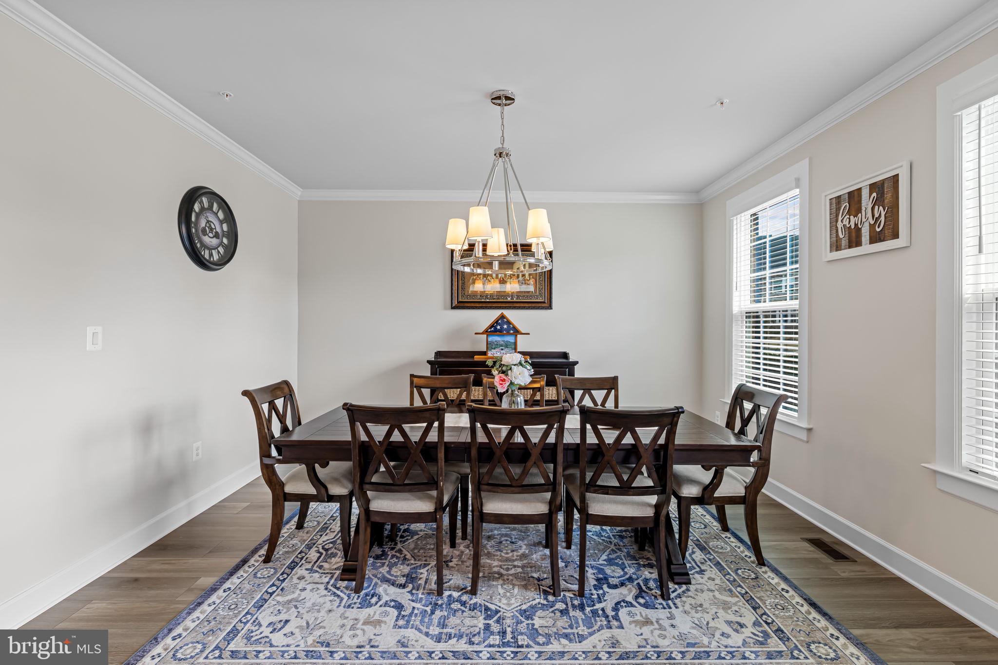 SOUTH LAKE - Residential