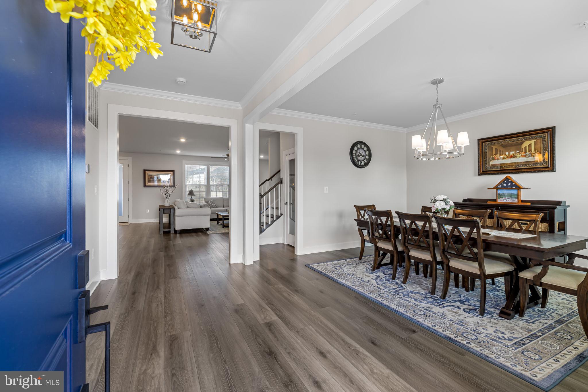 SOUTH LAKE - Residential