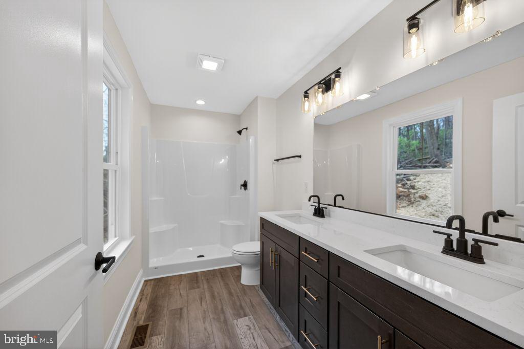 BLUE MOUNTAIN - Residential