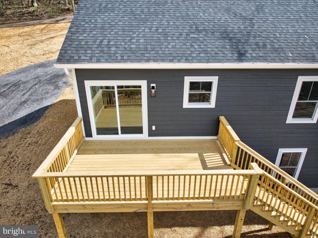 BLUE MOUNTAIN - Residential