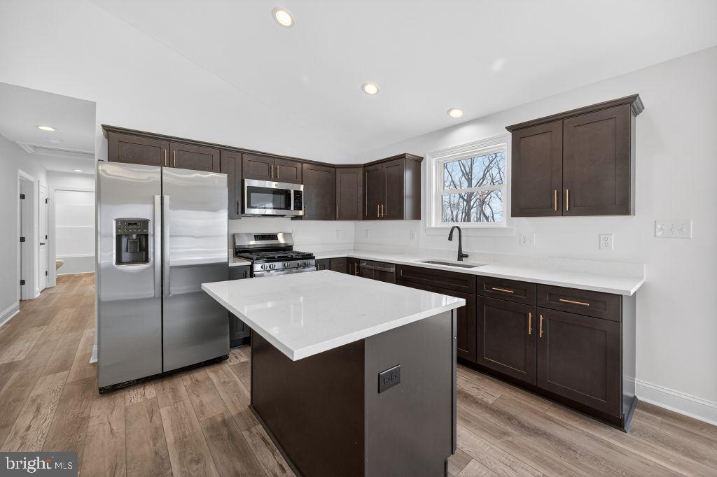 BLUE MOUNTAIN - Residential