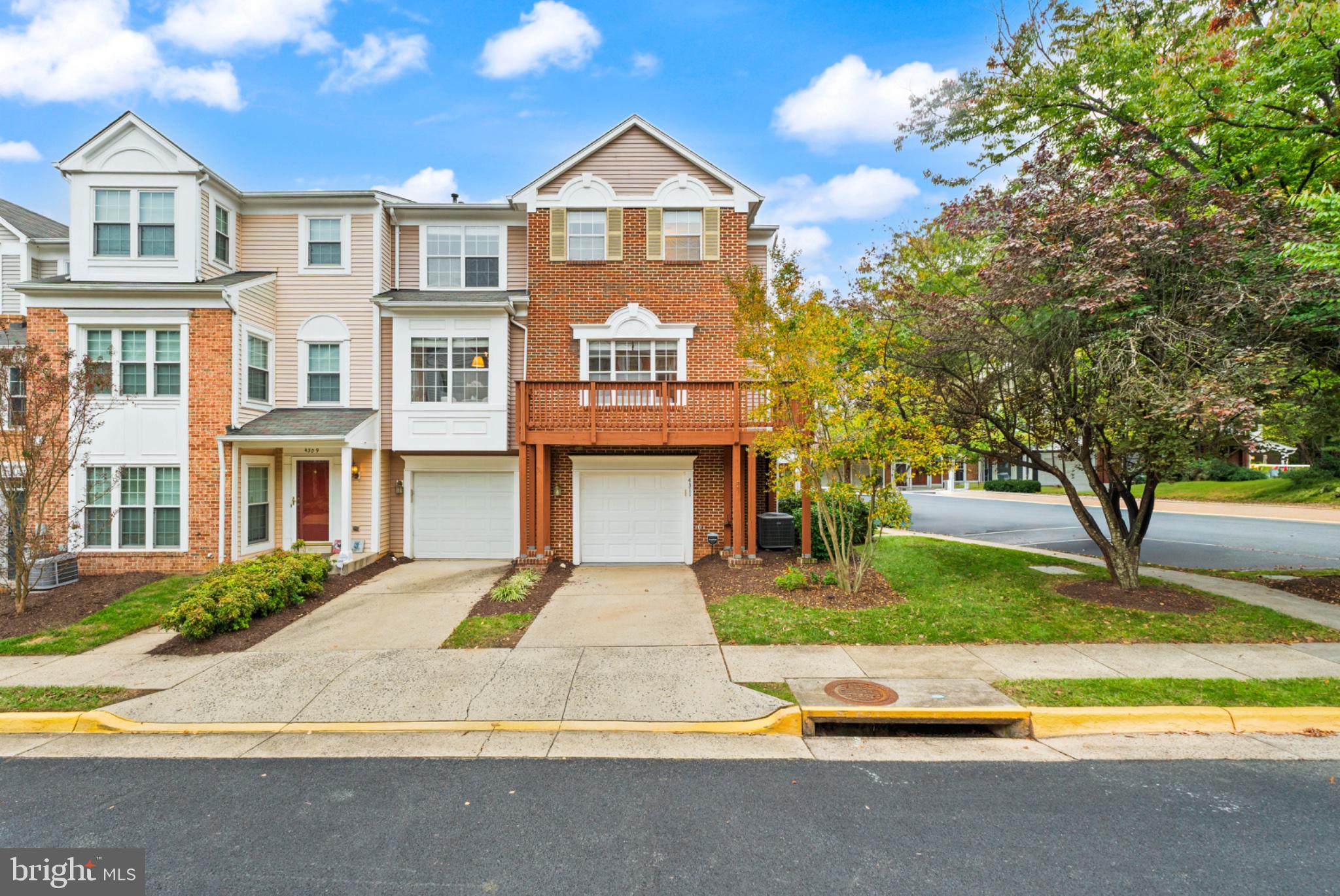 4311 CHARIOT COURT 122