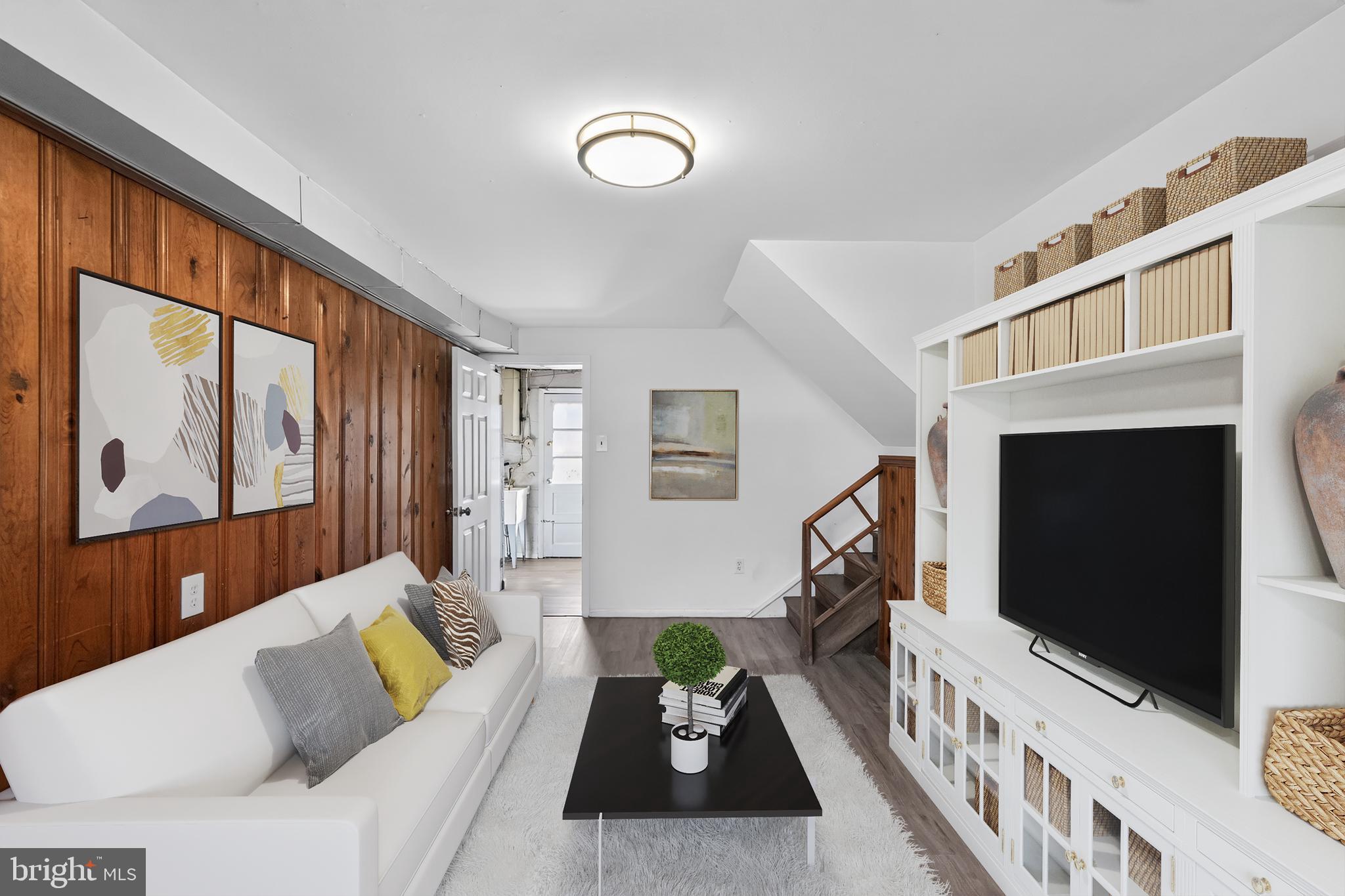 FLOURTOWN GARDENS - Residential