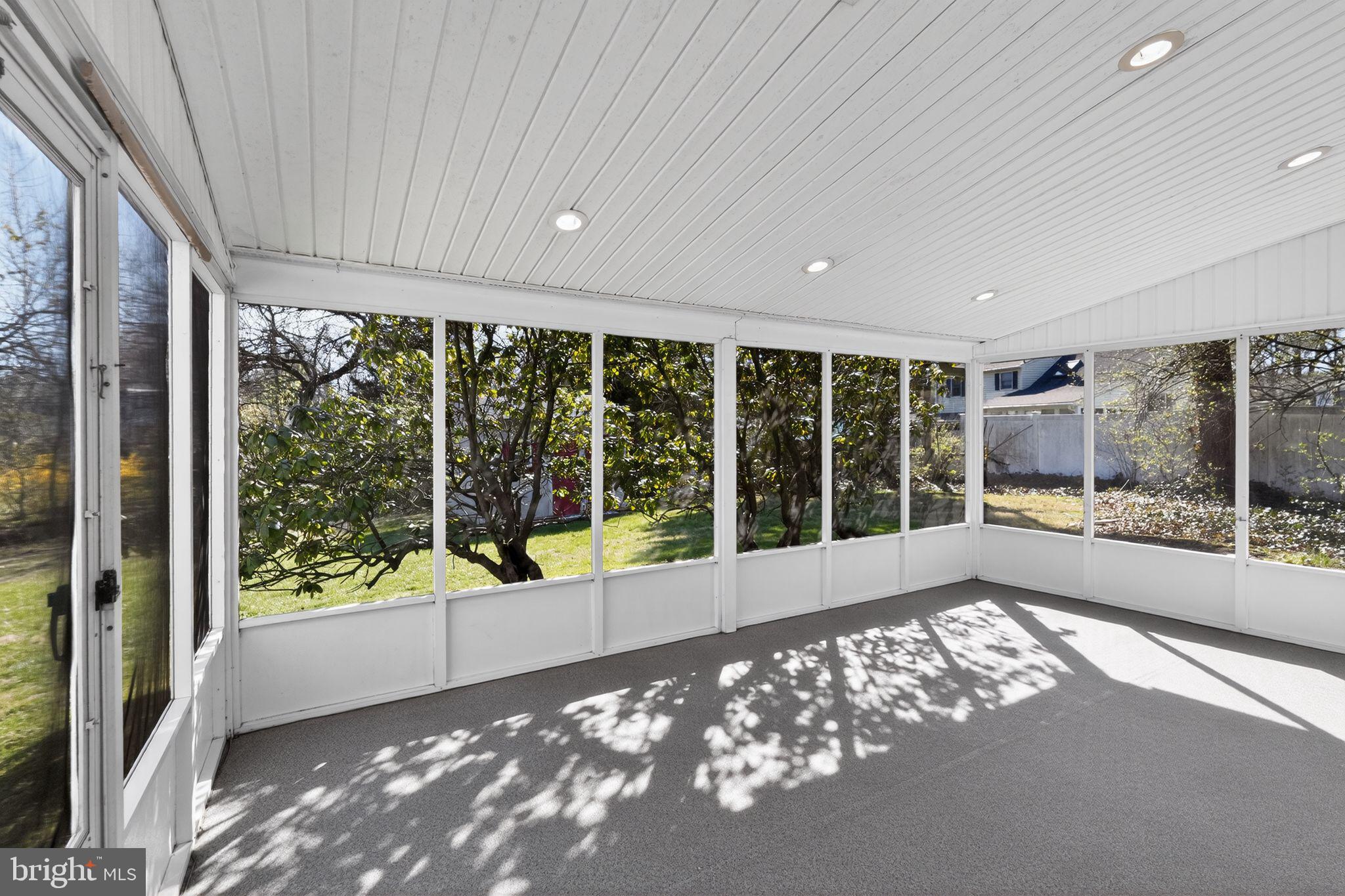 FLOURTOWN GARDENS - Residential