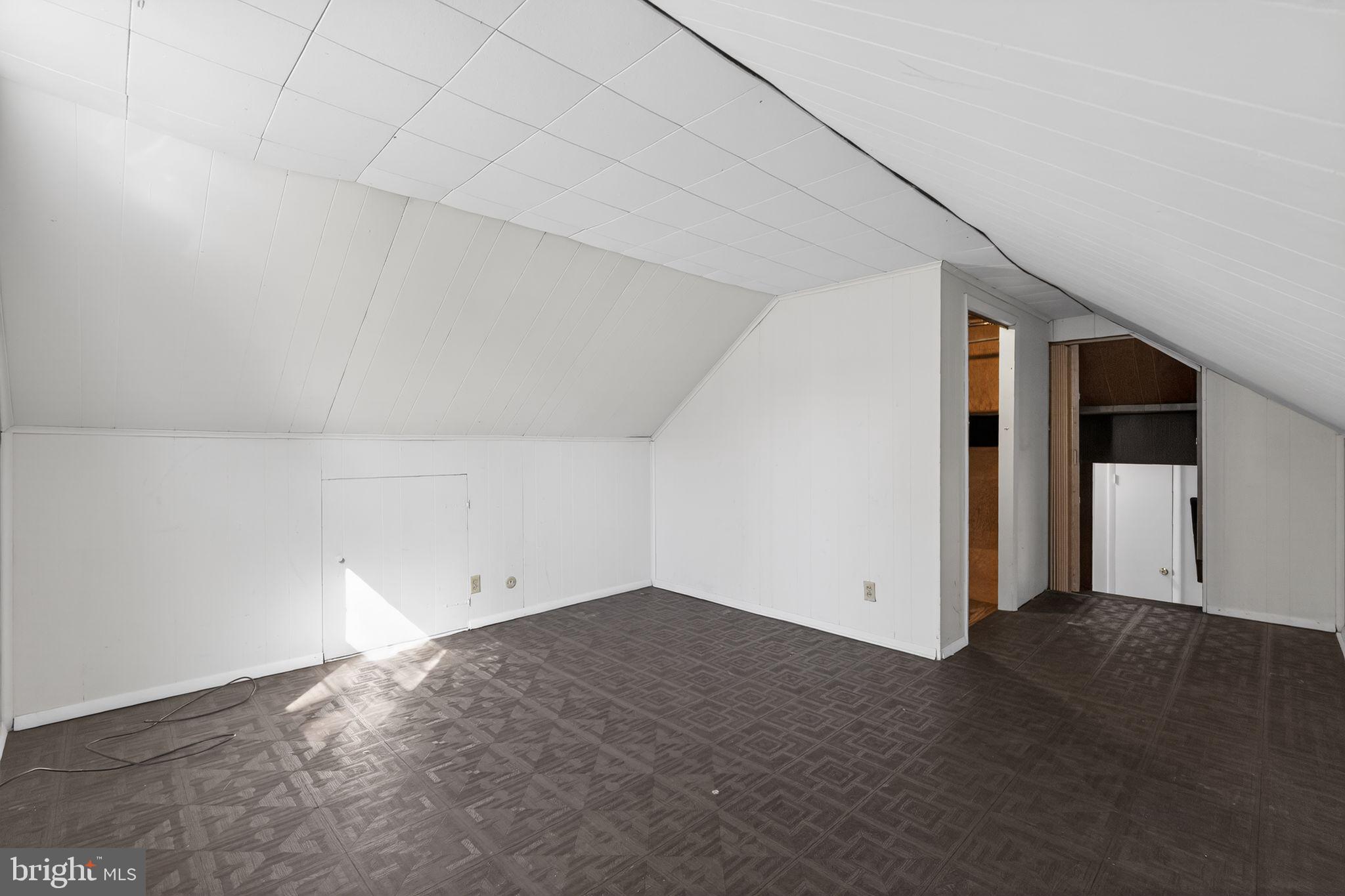 FLOURTOWN GARDENS - Residential