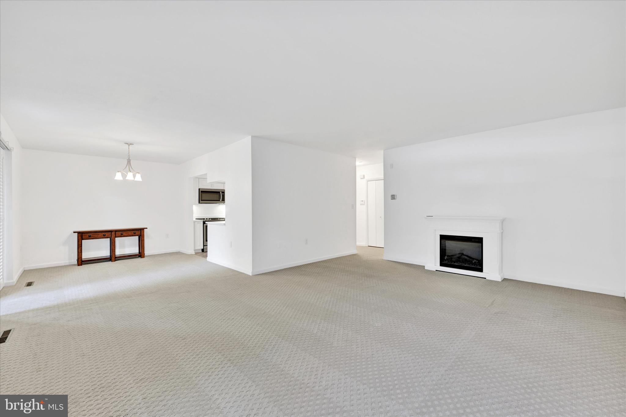 CROSS KEYS - Residential