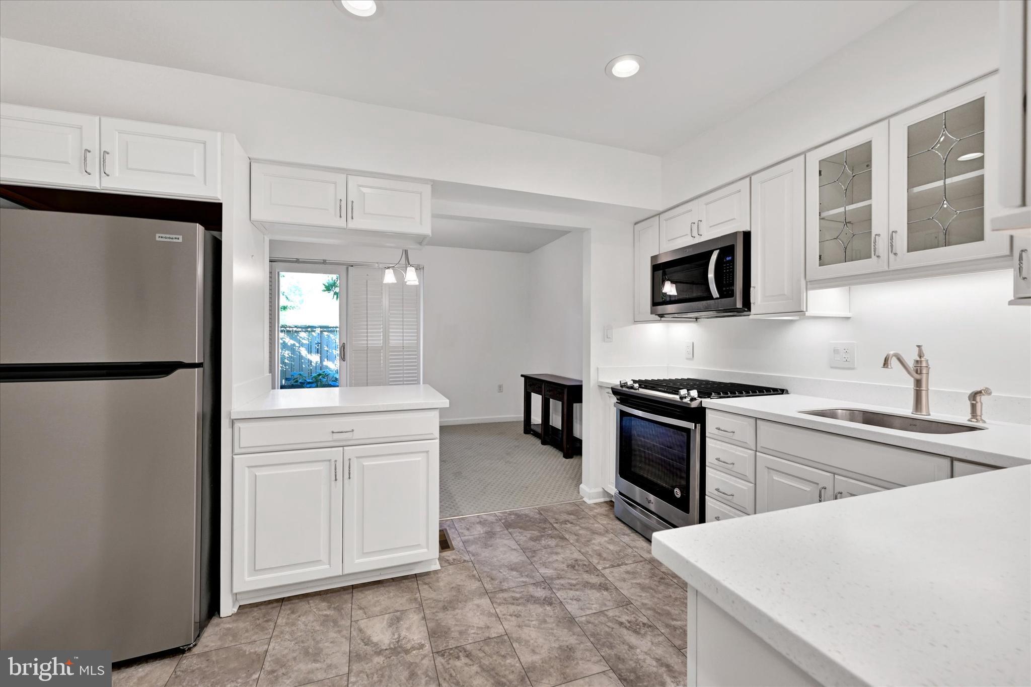 CROSS KEYS - Residential