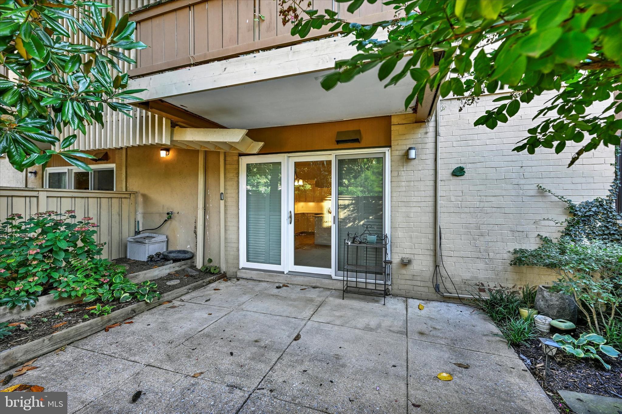 CROSS KEYS - Residential