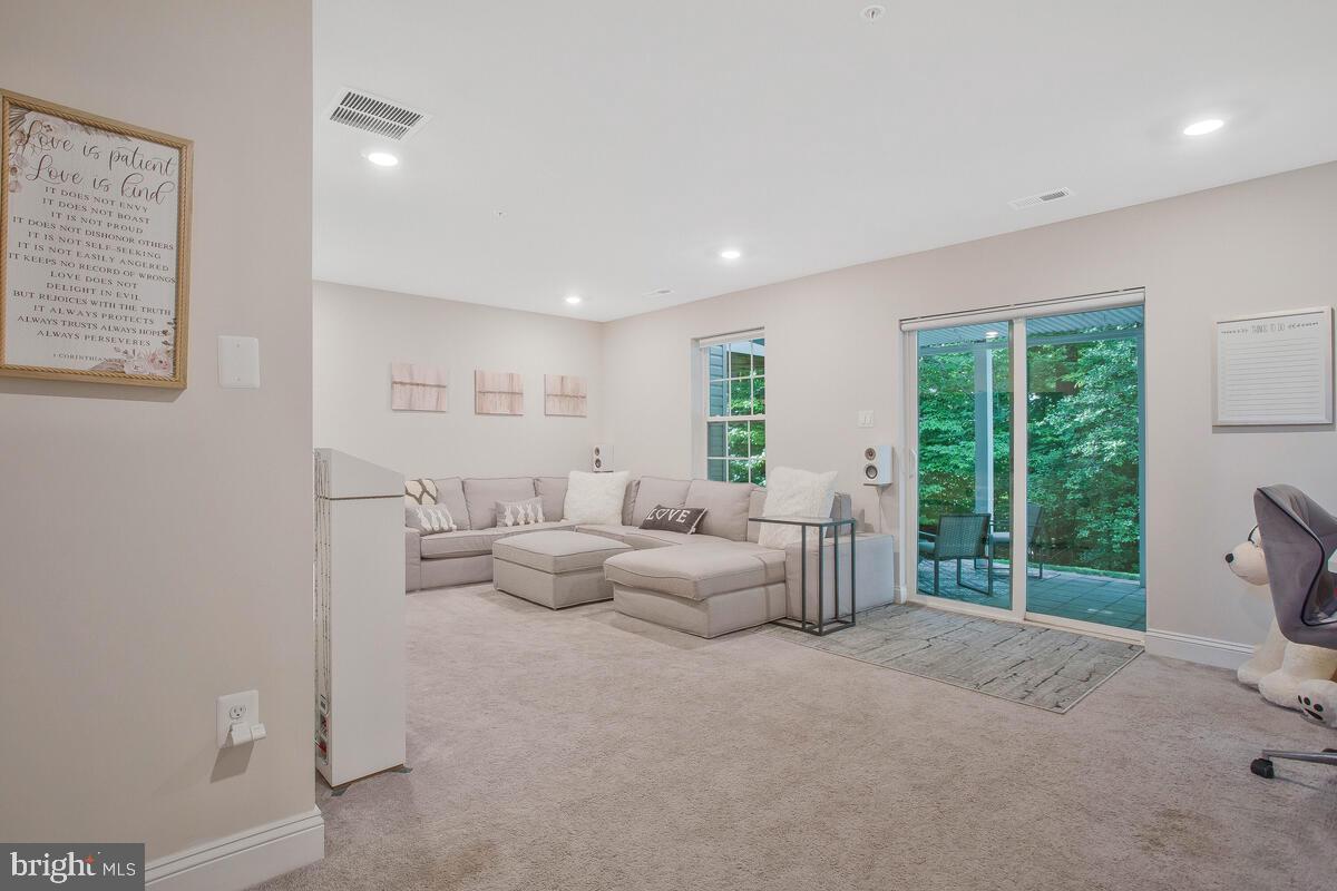 SUMMERFIELD VILLAGE - Residential