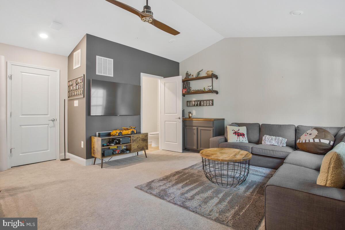 SUMMERFIELD VILLAGE - Residential