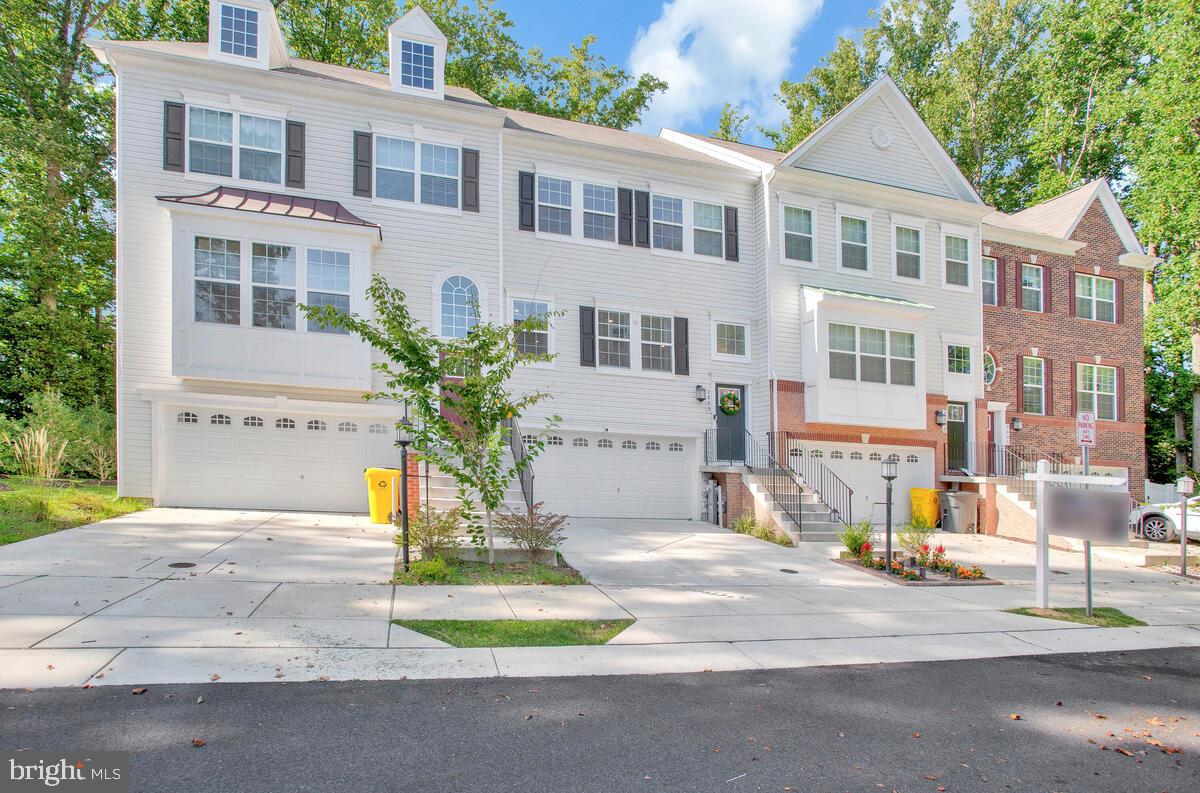 SUMMERFIELD VILLAGE - Residential