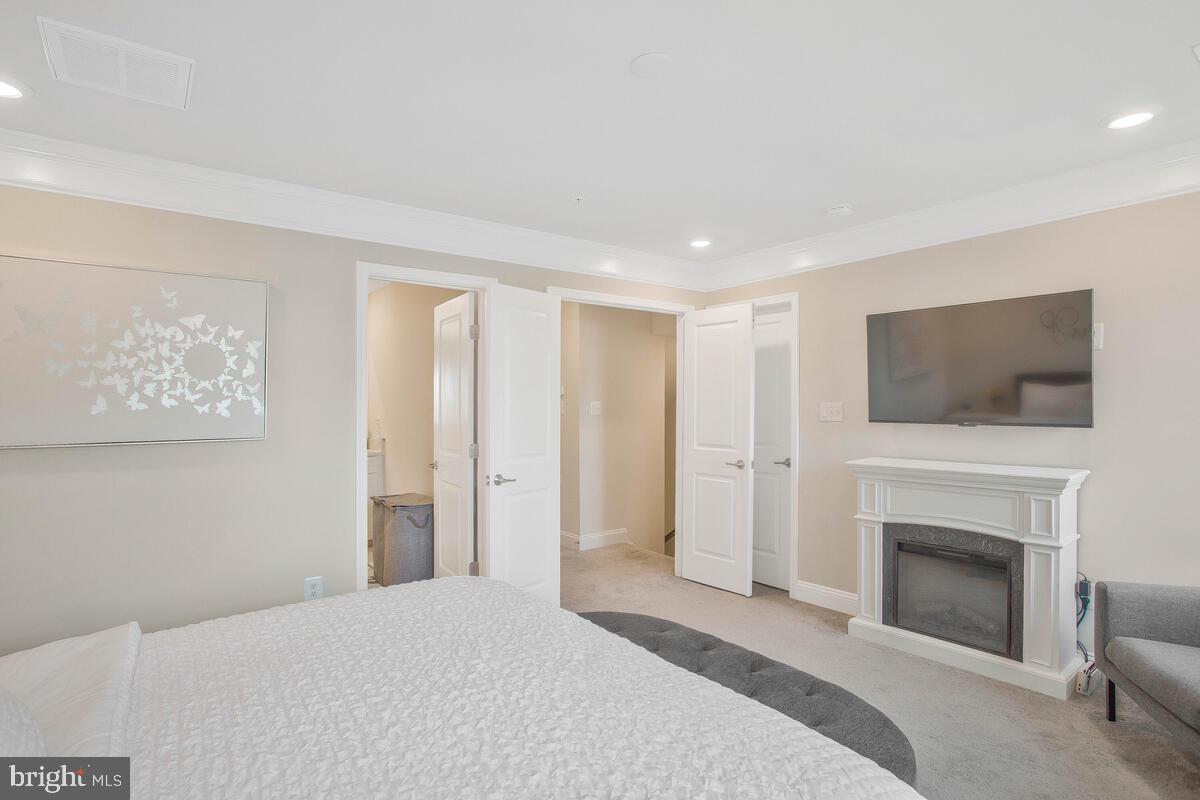 SUMMERFIELD VILLAGE - Residential